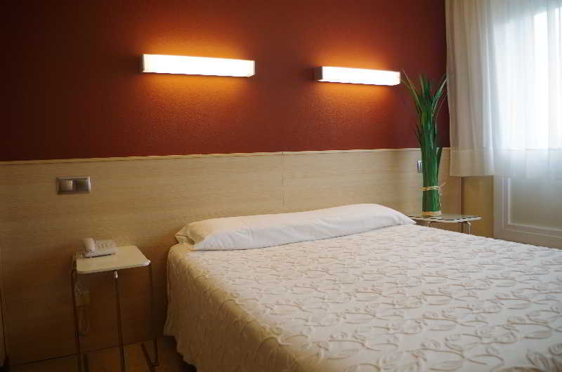 Hotel Alaiz Beriáin エクステリア 写真