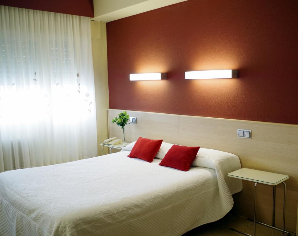 Hotel Alaiz Beriáin エクステリア 写真